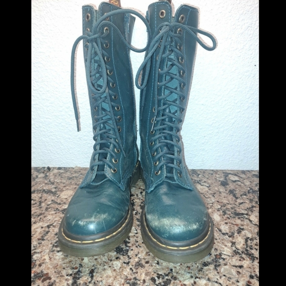 Dr Martens knee high boots W6 - Picture 2 of 6